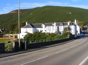 Гостиница Belgrave Arms Hotel  Хелмсдейл